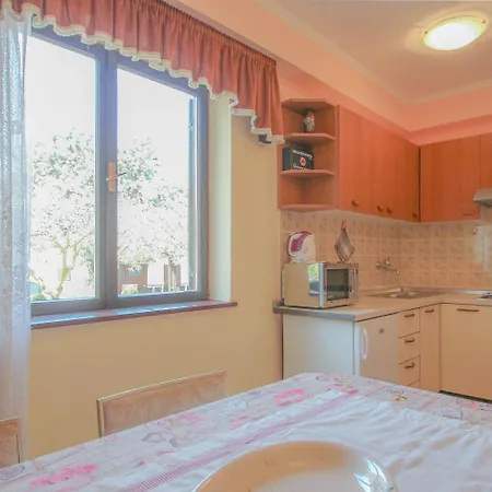 Apartmán Nostalgisches Direkt An Der Adria Mit Garten, Grill, Privater Terrasse Dajla